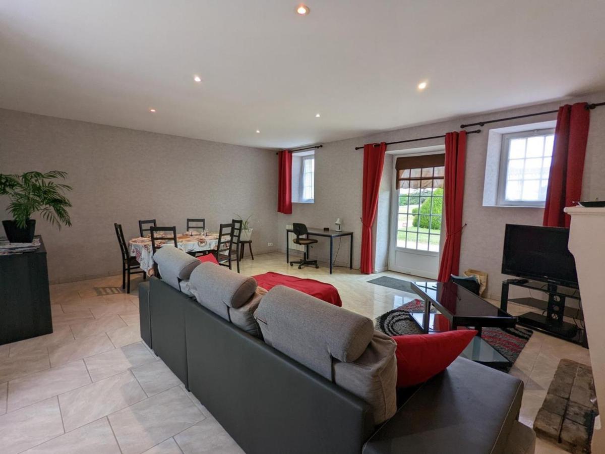 Gîte Cherves-Richemont, 4 pièces, 6 personnes - FR-1-653-167 Extérieur photo